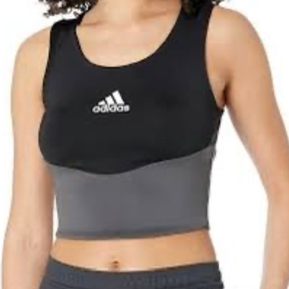 Brand New Adidas DESIGNED TO MOVE COLORBLOCK 3-STRIPES CROP TOP - Picture 7 of 15